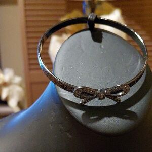 Elegant Gtaphie Cokored Bow Bracelet